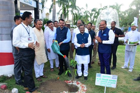 Dy Cm Maharashtra Holds Meeting At Ntpc Mouda The Live Nagpur