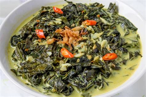 6 Resep Masakan Padang Daun Singkong Gurih Cocok Untuk Menu Harian