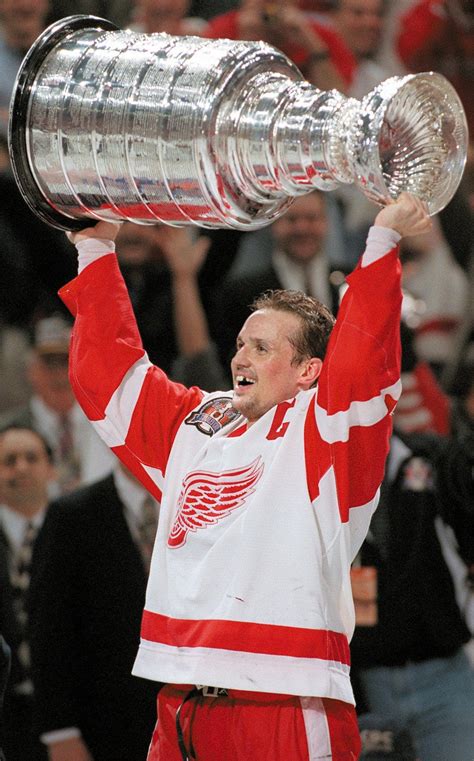 Steve Yzerman