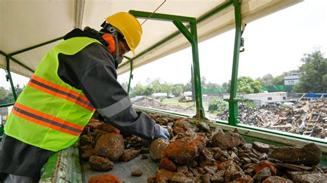 Plantas de Tratamiento y Aprovechamiento de Residuos de la Construcción