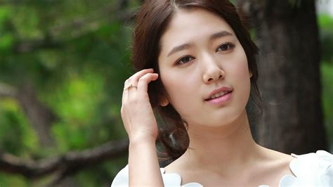 Park Shin Hye Hd Wallpapers And News Everything 4u