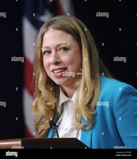 Chelsea clinton white house hi-res stock photography and images - Alamy