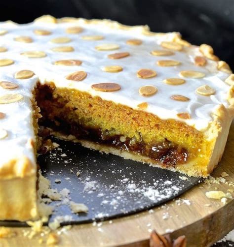 Festive Mincemeat Tart | Vegan christmas recipes, Christmas food, Vegan ...