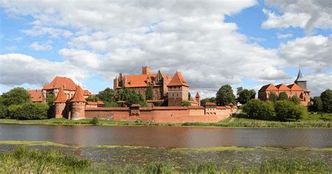 Most beautiful castles to visit in Poland | Kids in the City