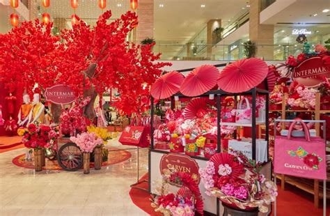 Cny Shopping Malls In Klang Valley Blossom With Auspicious