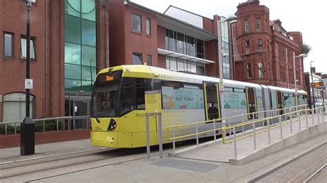 Manchester Metrolink Tram Ride Derker To Freehold Youtube