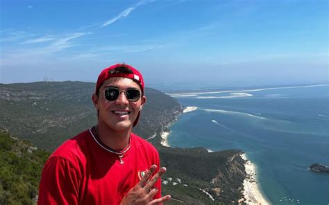 Diogo Ribeiro O passado trágico do menino que venceu a medalha de