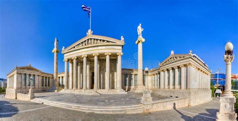 Acad Mie D Ath Nes Avec Le Monument De Platon Et De Socrates Photo