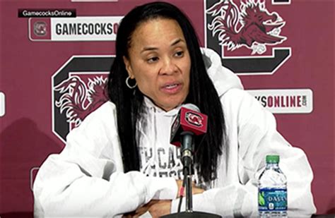 South Carolina's Dawn Staley shares thoughts on coaching - Coach and ...