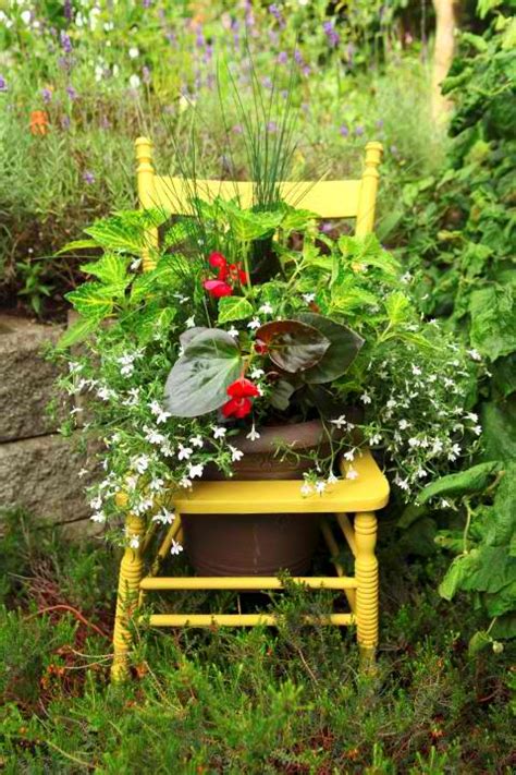 28 Truly Fascinating And Low Budget Diy Garden Art Ideas You Need To Make This Spring