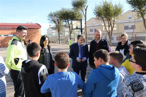 La Junta Invierte Casi Millones De Euros En Los Centros Educativos De