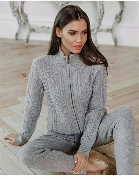 Fashion Brand Winter Woolen And Cashmere Knitted Warm Suit Twist Knit