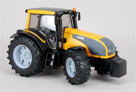 Hra Ky Bruder Bruder Traktor Valtra T Lut N Bytek Koberce