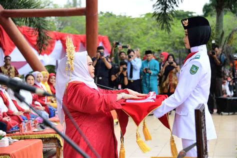 GoRiau Detik Detik Proklamasi Di Bengkalis Khidmat Bupati Kenakan