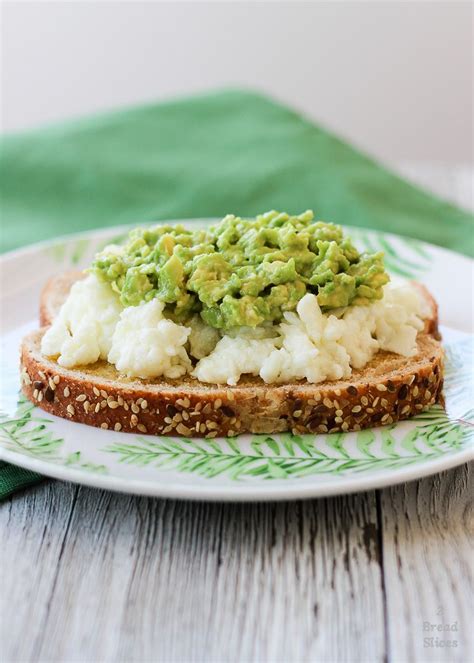 Receta De Open Sandwich De Claras Y Aguacate Bread Slices