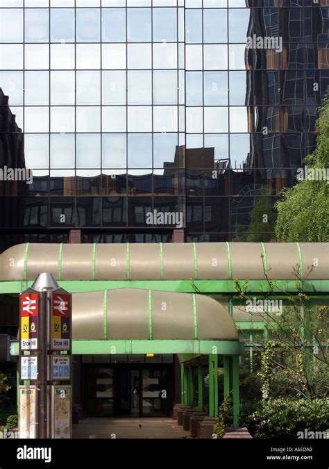 Snow Hill Station Birmingham Stock Photo Alamy