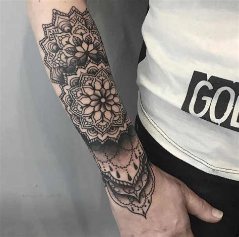 Tatuaggio Mandala Significato Idee E Immagini Tatuaggio Co