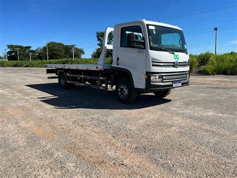 Lopac Industria e Locação de caminhões coletores compactadores de