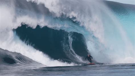 Watch Big Wave Surfer Laura Enevers Shipstern Bluff Wipeout Video