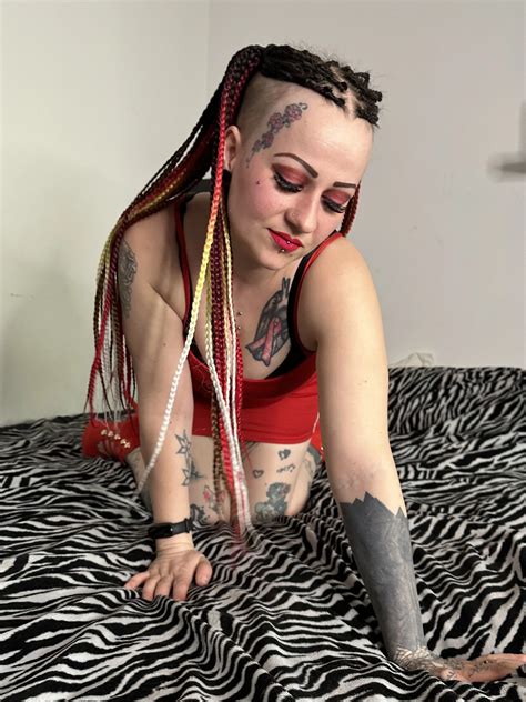 Red Hot SFW Nude Pics XHamster