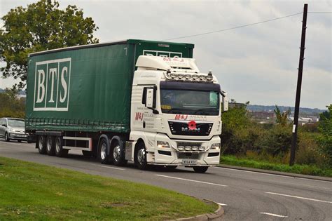 M J Haulage MV64 RDX Martin Mackillop Flickr