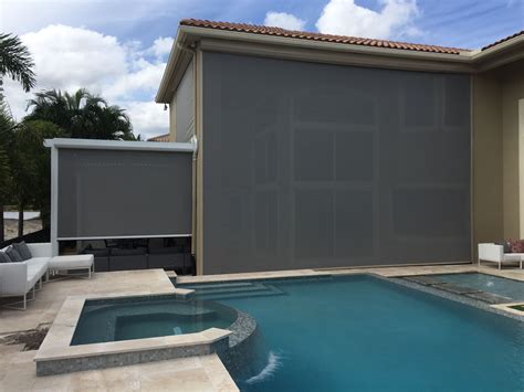 South Louisiana Retractable Patio Screens | Social Outdoor Living