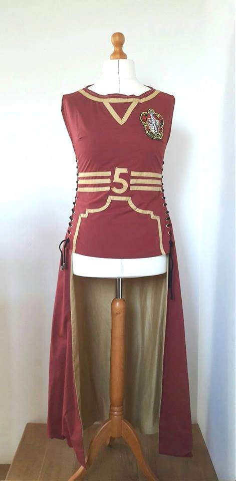 Hogwarts Quidditch Robes by TaylorMadeByChloe on Etsy | Harry potter ...
