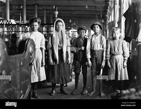 Hine Child Labor 1908 Nyoung Spinners And Doffers At The Lancaster