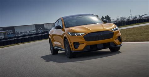 Ford Interrompe La Vendita Di Mustang Mach E Per Problemi Di Sicurezza