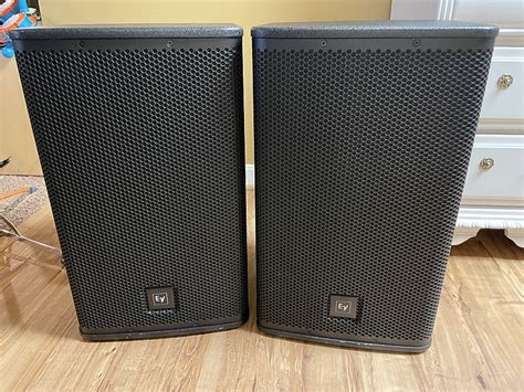 Pair Of Electro Voice Elx P Way Powered Speakers Reverb