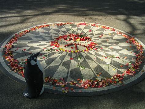 Strawberry Fields Central Park | Food and Drink Pictures