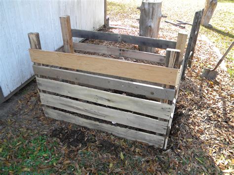 Booths Little Farm Compost Bin And Raised Bed Garden