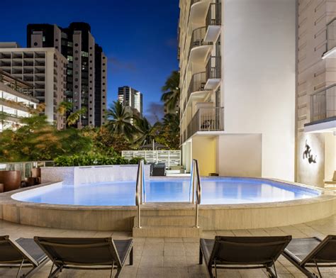 Hilton Garden Inn Waikiki Beach - Global Escapes