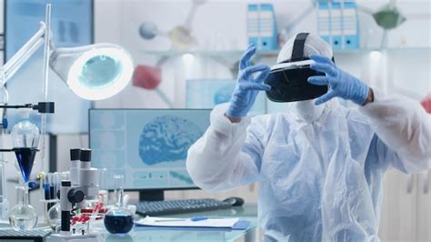 Free Photo Scientist Researcher Doctor Wearing Virtual Reality