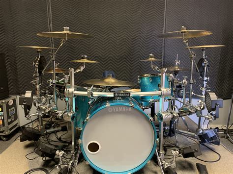 Yamaha Drum Set in Blue