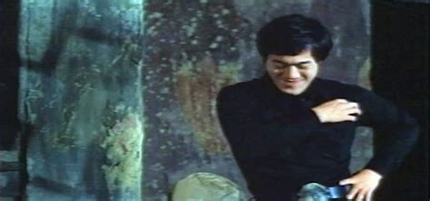 Mit den Fäusten von Bruce Lee Stream Online anschauen