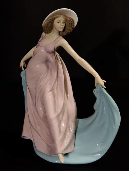 Jos Puche Lladr Figurine S Spring Dance Porcelain