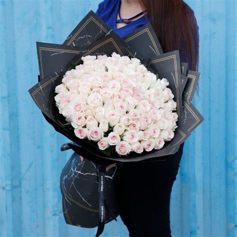 Delightful Light Pink Rose Bouquet | Valentine's Day Flowers