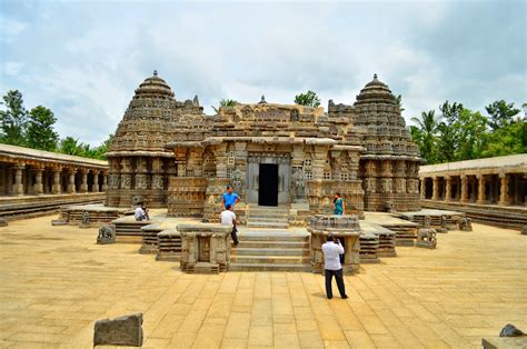 Sharath Hassan A Travelling Photographer: Somanathapura Keshava Temple ...