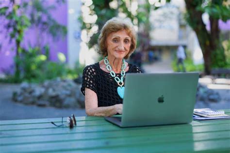 Faculdade Gratuita Para Pessoas Acima De 50 Anos 2024