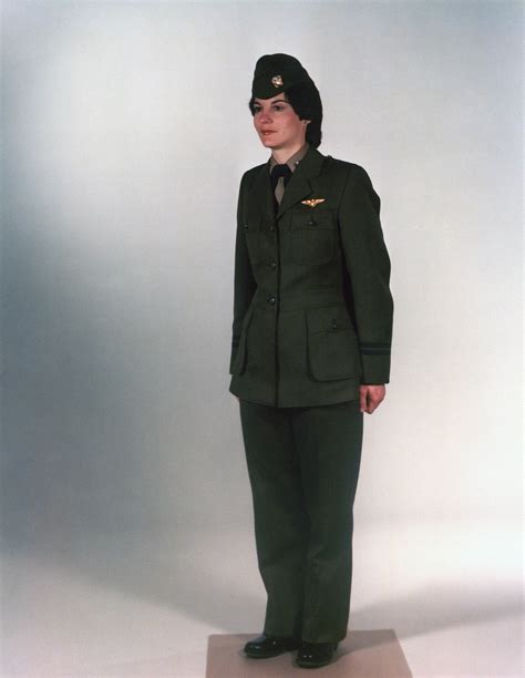 Navy Uniforms Females Aviation Working Green Officers 1984 Uniform