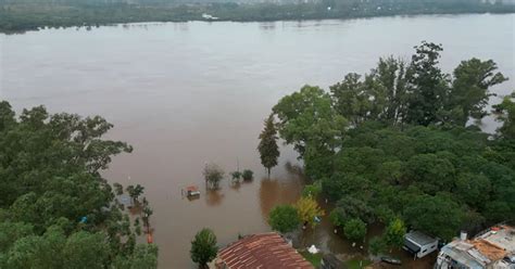 Más De 700 Desplazados En Uruguay Tras Las Severas Inundaciones En