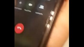 Didier intenta coquetear con Lorik pero éste le explica que es gay XVIDEOS