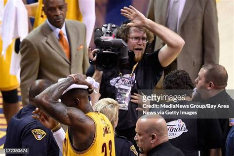 Lebron James Head Photos And Premium High Res Pictures Getty Images