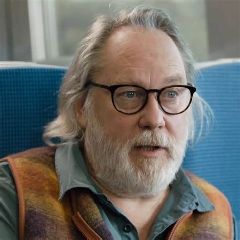 Vic Reeves Reveals Inoperable Tumour Has Left Him Deaf In One Ear Vic