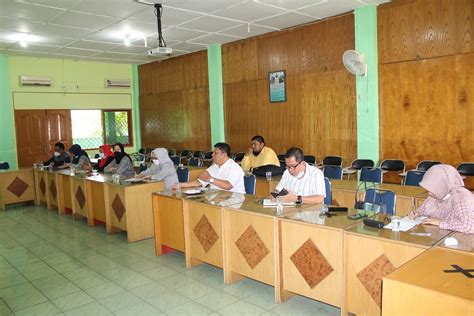 Rapat Senat Fakultas Hukum UMP TAHUN 2021 2022 Fakultas Hukum UM