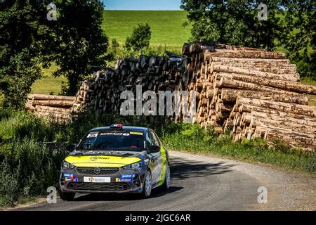 Rumeau Sarah Amblard Julie Opel Corsa Rally Action Pendant Le