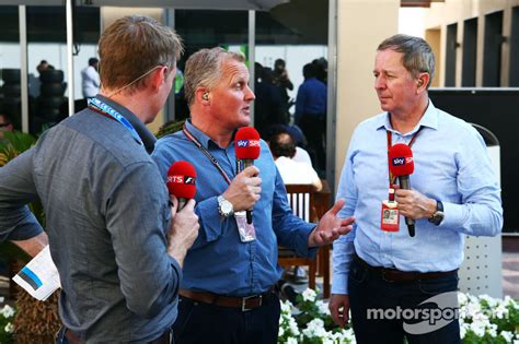 (L to R): Simon Lazenby, Sky Sports F1 TV Presenter with Johnny Herbert ...