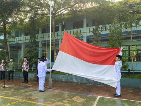 Man Darussalam Ciamis Gelar Upacara Peringatkan Hari Pahlawan Jadi