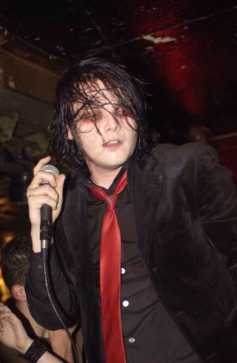 Gerard Way Revenge Era Suit And Tie Gerard Way Red Hair Gerard Way